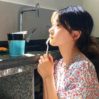 红色冲浪板